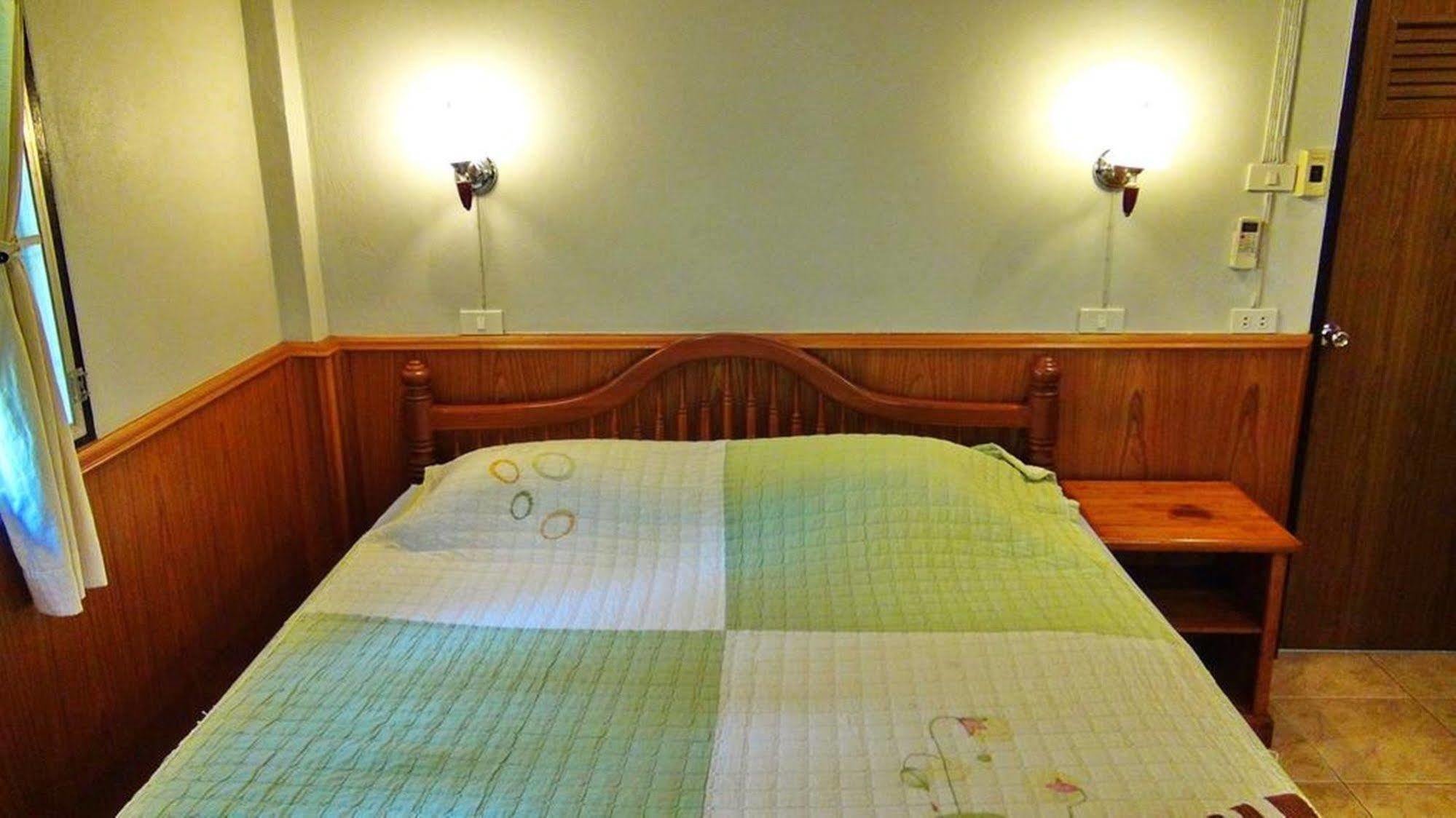 반 타이 Aliyah Garden House 빌라 외부 사진
